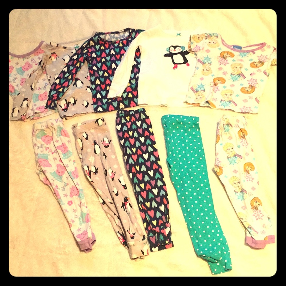 5 pairs of great condition girl’s pajamas